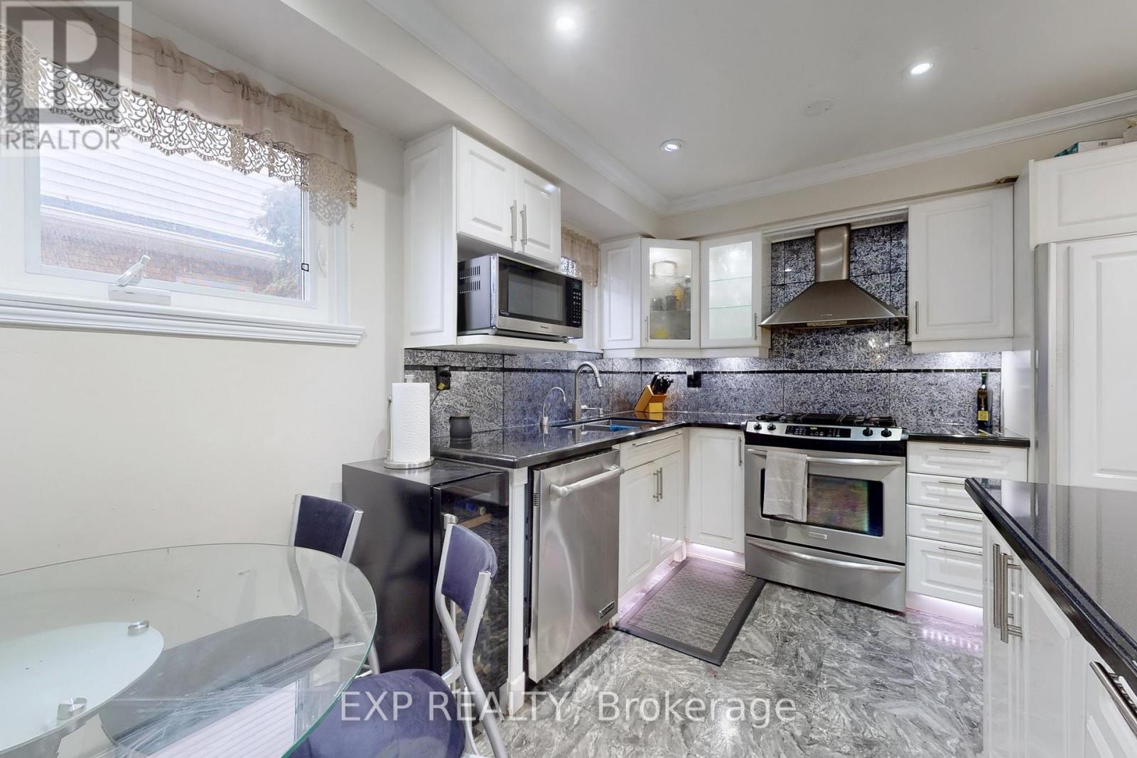 88 Valdor Drive, Toronto, Ontario  M1V 1R5 - Photo 17 - E12719018