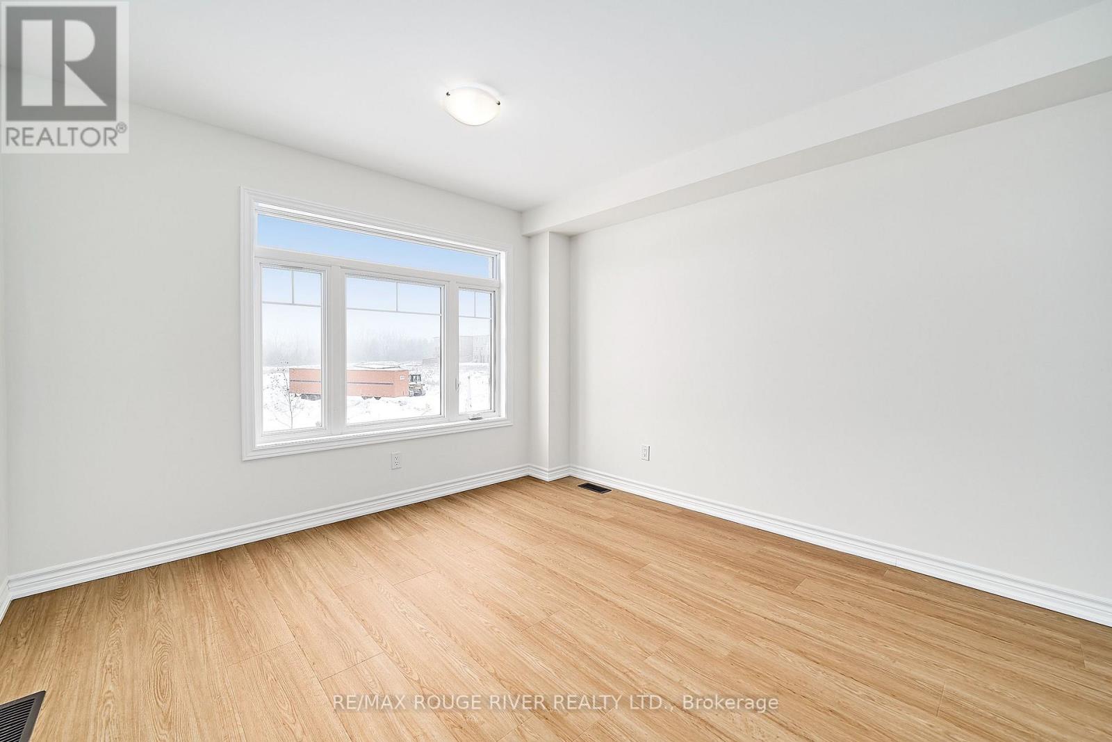 11 Addyman Crescent, Clarington, Ontario  L1B 0X1 - Photo 9 - E12630420