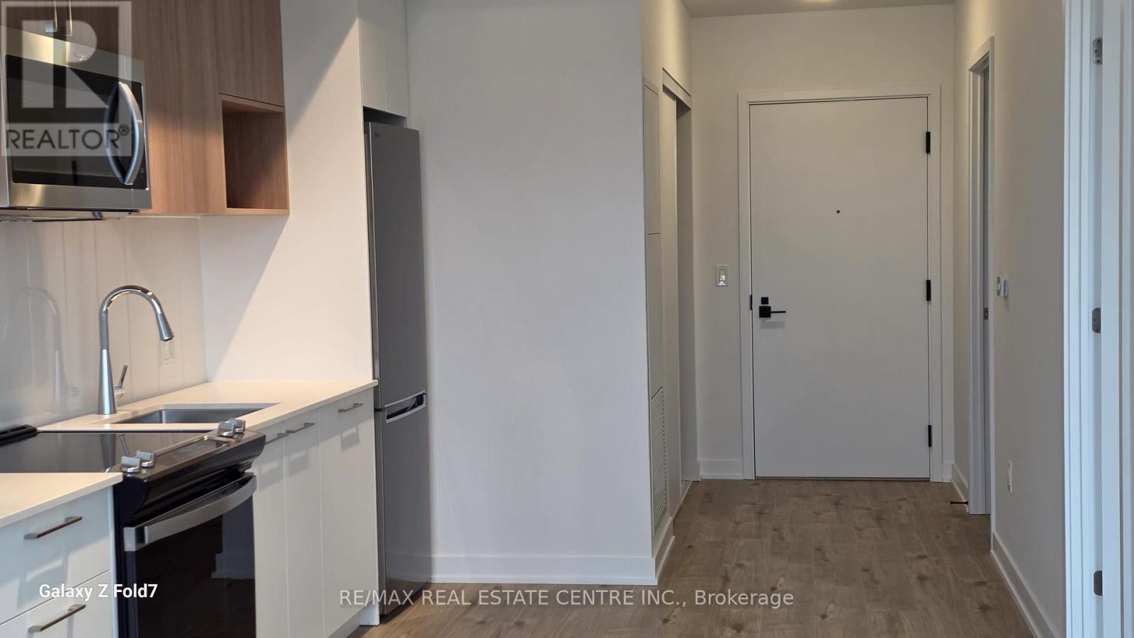 613 - 500 Plains Road E, Burlington, Ontario  L7T 2E1 - Photo 10 - W12718994