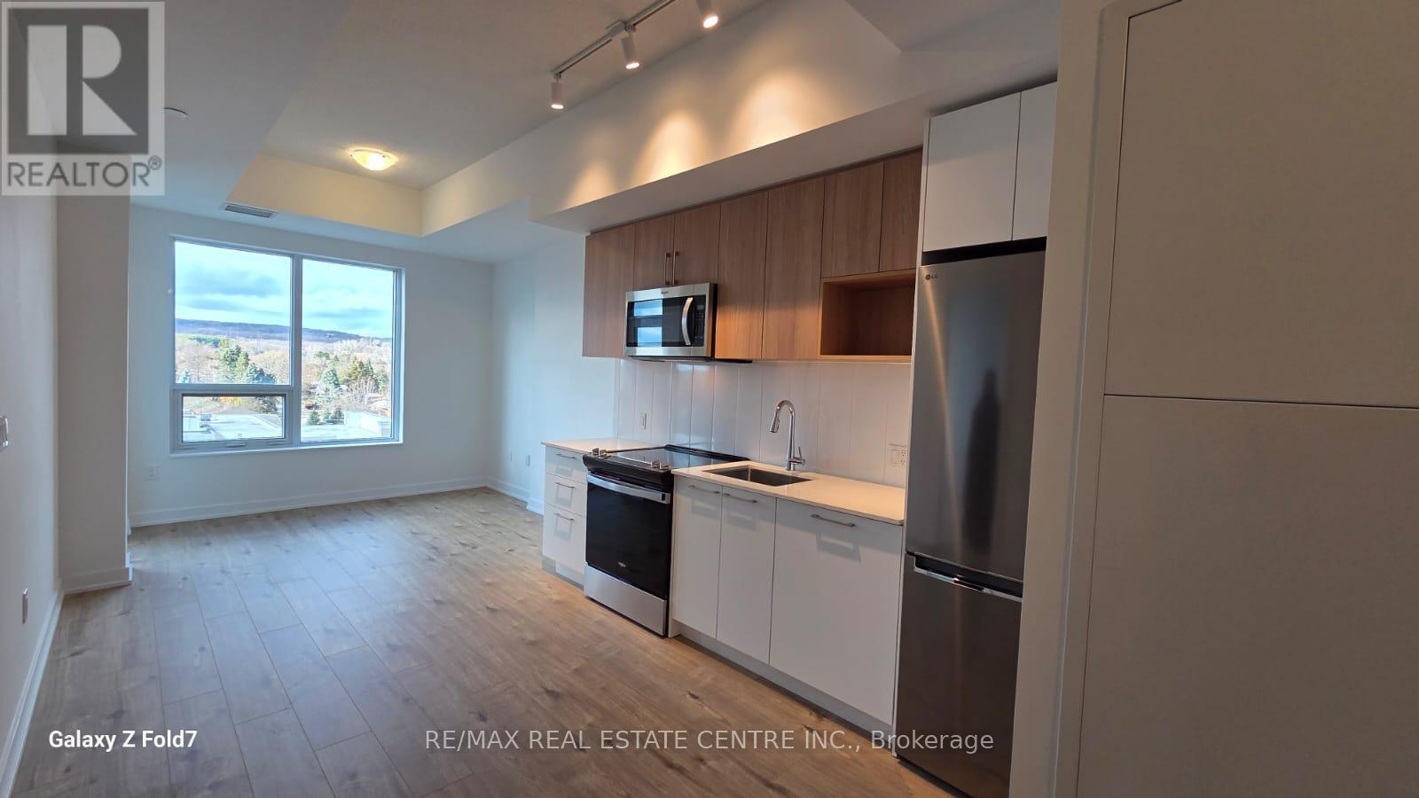 613 - 500 Plains Road E, Burlington, Ontario  L7T 2E1 - Photo 11 - W12718994