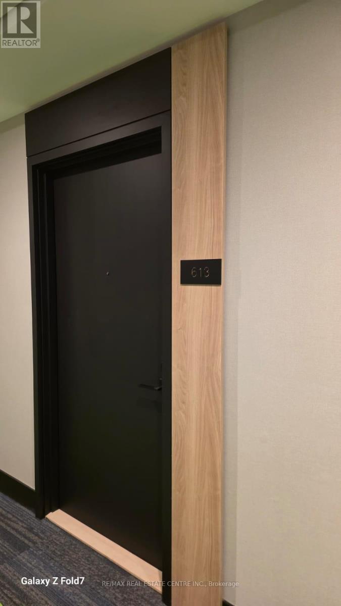 613 - 500 Plains Road E, Burlington, Ontario  L7T 2E1 - Photo 4 - W12718994