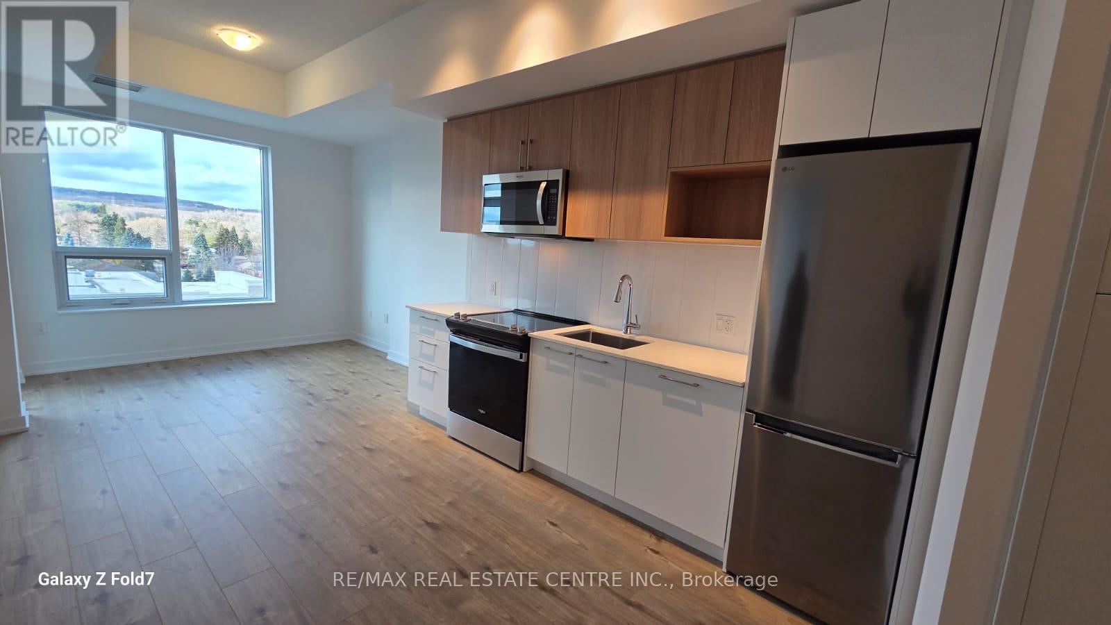 613 - 500 Plains Road E, Burlington, Ontario  L7T 2E1 - Photo 7 - W12718994