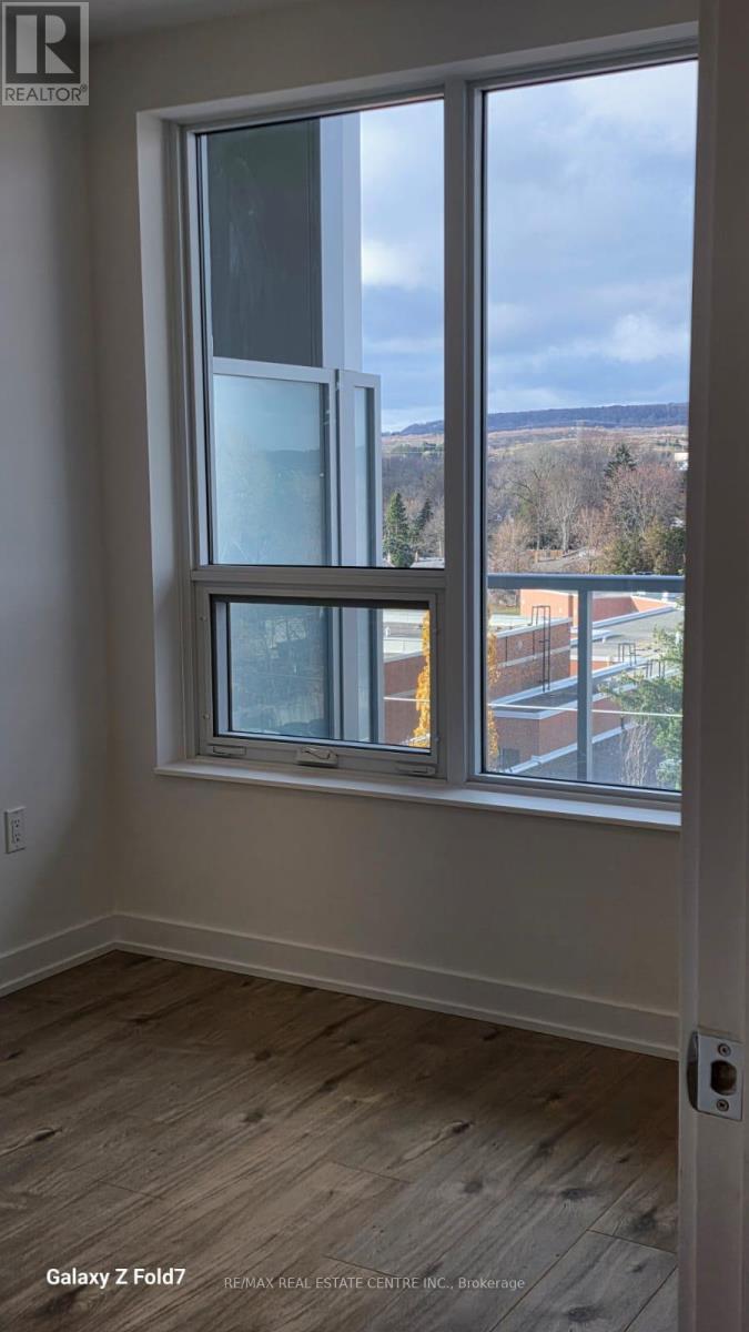 613 - 500 Plains Road E, Burlington, Ontario  L7T 2E1 - Photo 8 - W12718994