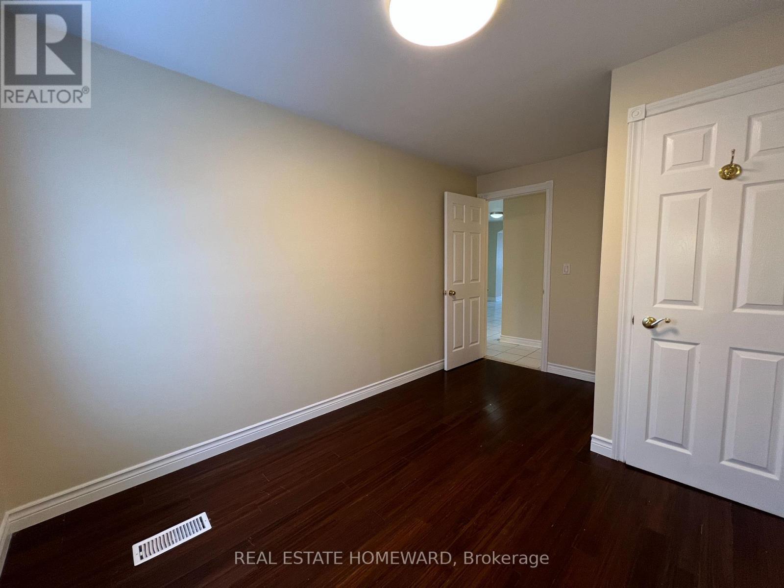 Upper - 140 Millicent Street, Toronto, Ontario  M6H 1W4 - Photo 11 - W12719028