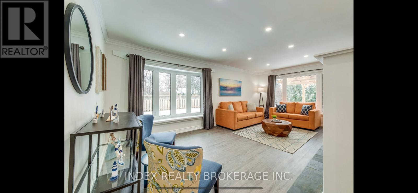 22 Sora Drive W, Mississauga, Ontario  L5M 1B2 - Photo 10 - W12719044