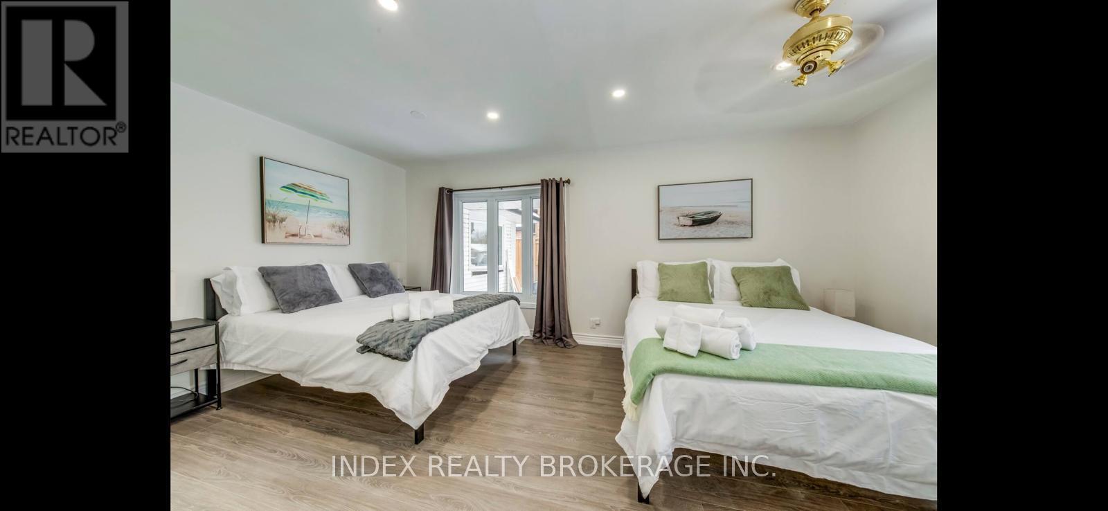 22 Sora Drive W, Mississauga, Ontario  L5M 1B2 - Photo 11 - W12719044