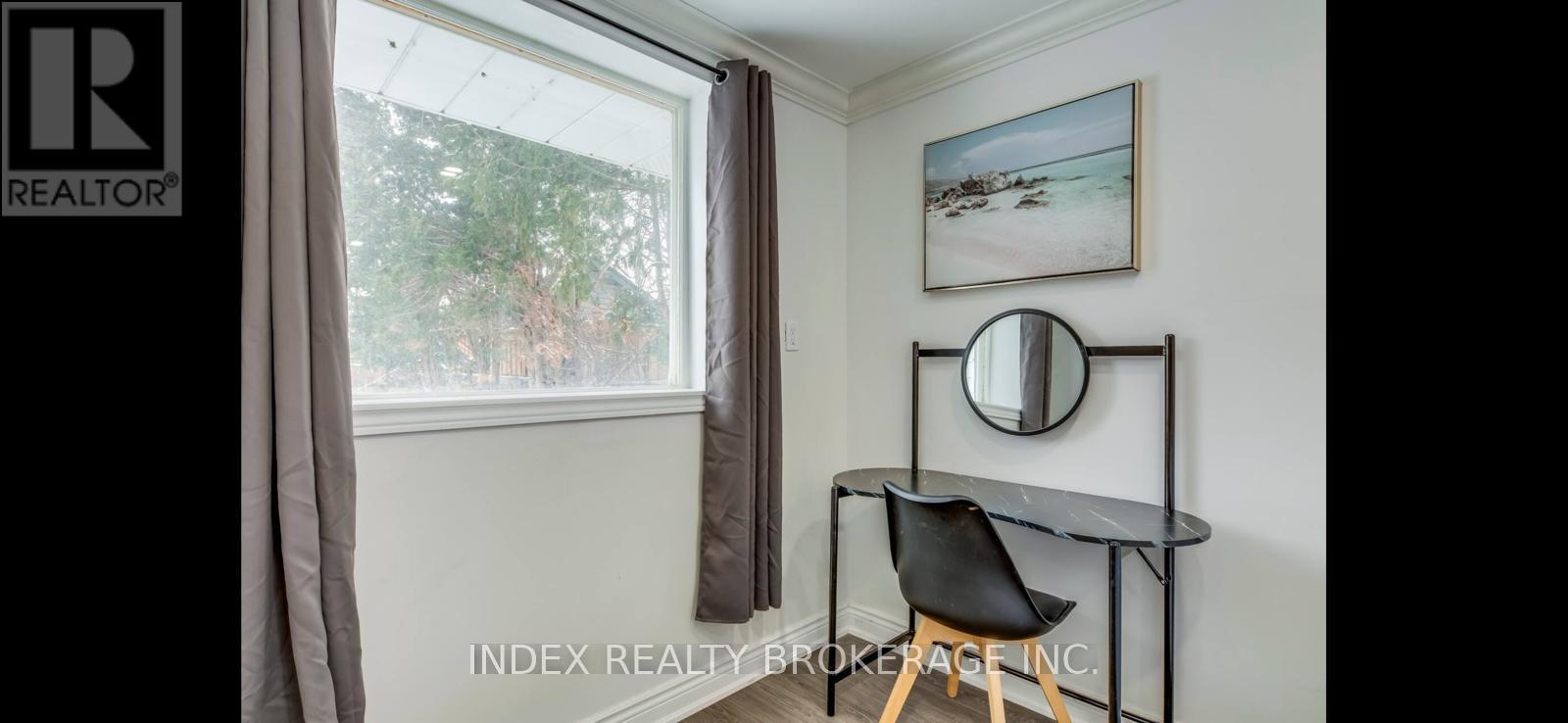 22 Sora Drive W, Mississauga, Ontario  L5M 1B2 - Photo 16 - W12719044