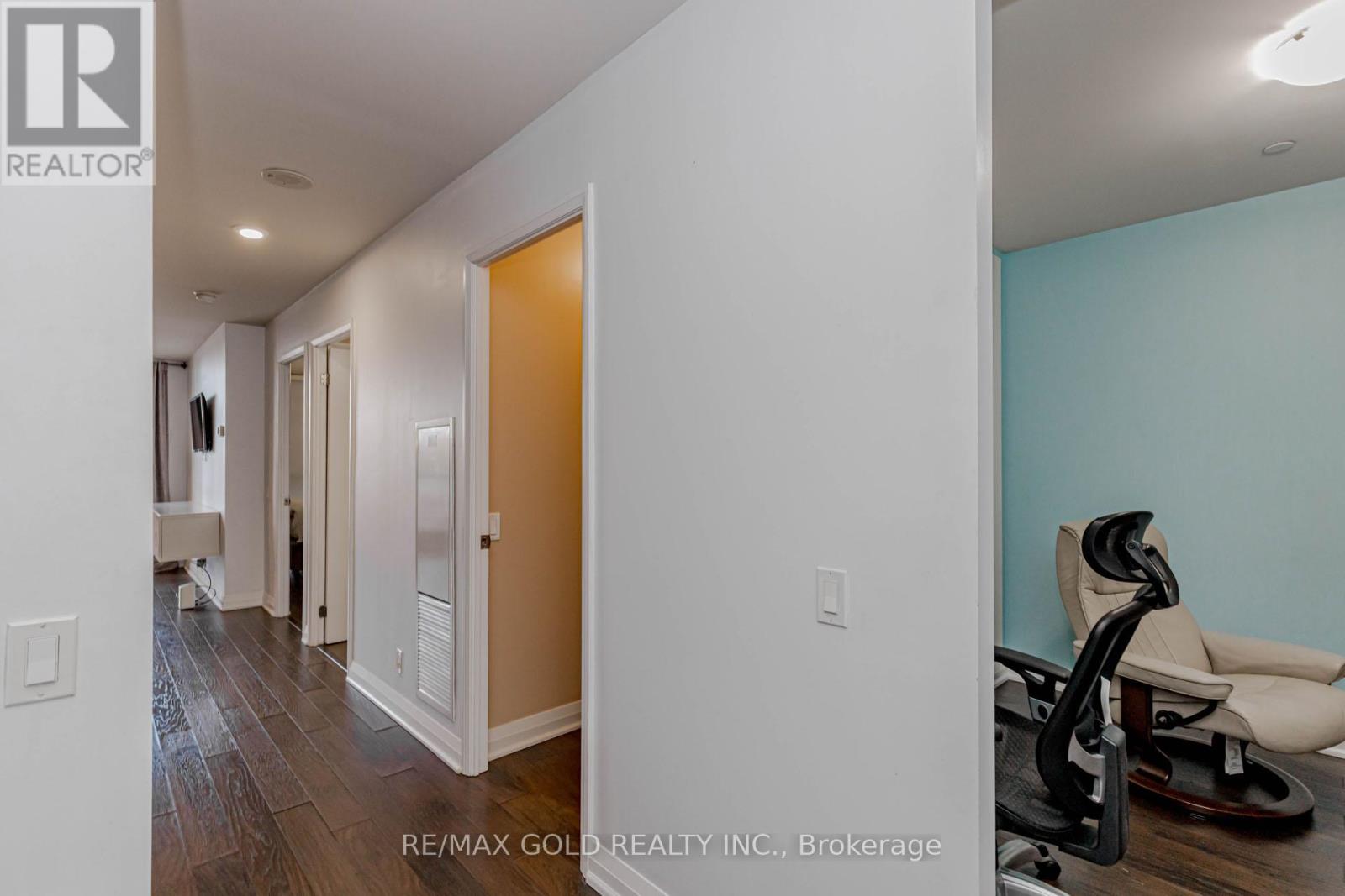 511 - 5 Valhalla Inn Road, Toronto, Ontario  M9B 0B1 - Photo 10 - W12719082