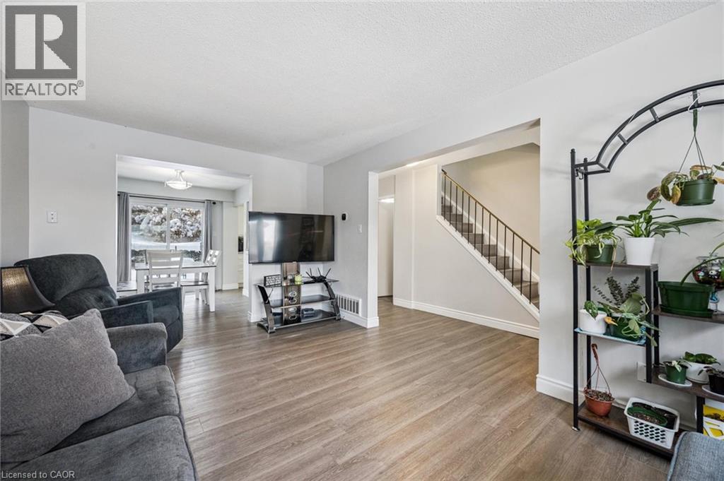 297 Bluevale Street N Unit# E, Waterloo, Ontario  N2J 4H6 - Photo 11 - 40799389