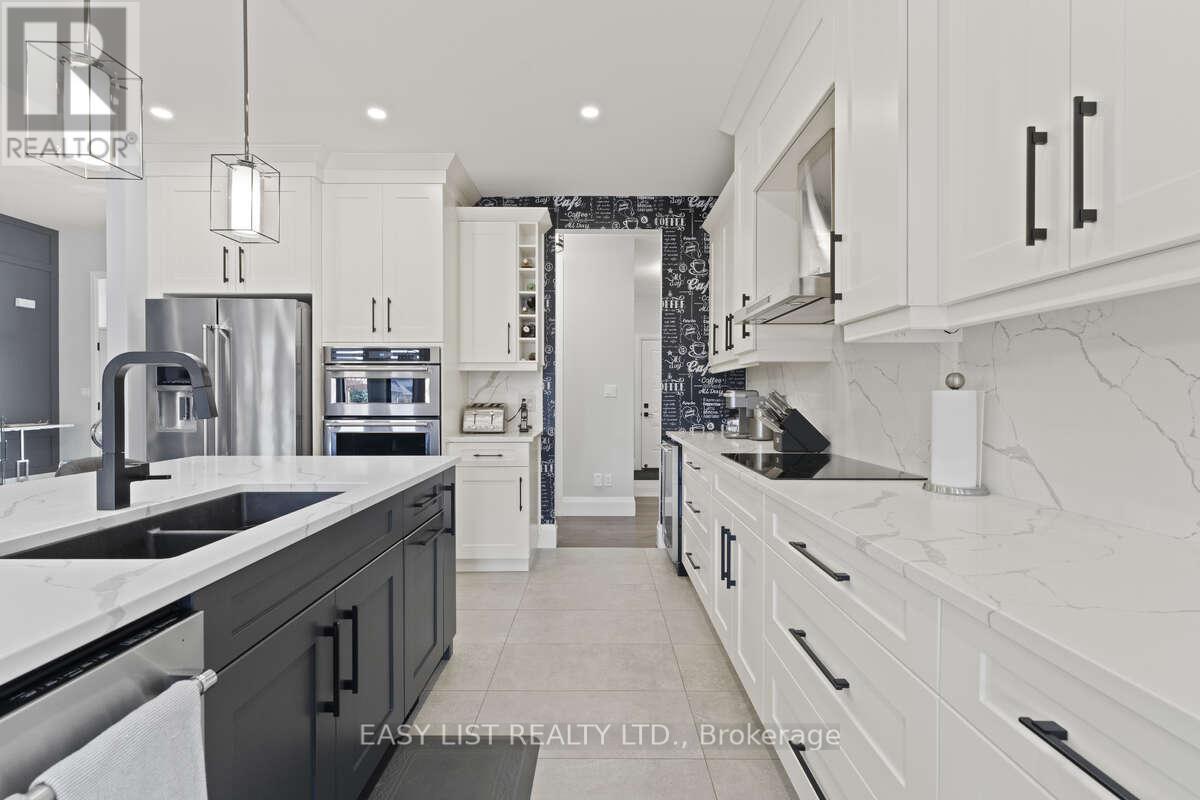 351 Old Tecumseh Road, Tecumseh, Ontario  N8N 3T2 - Photo 10 - X12718996