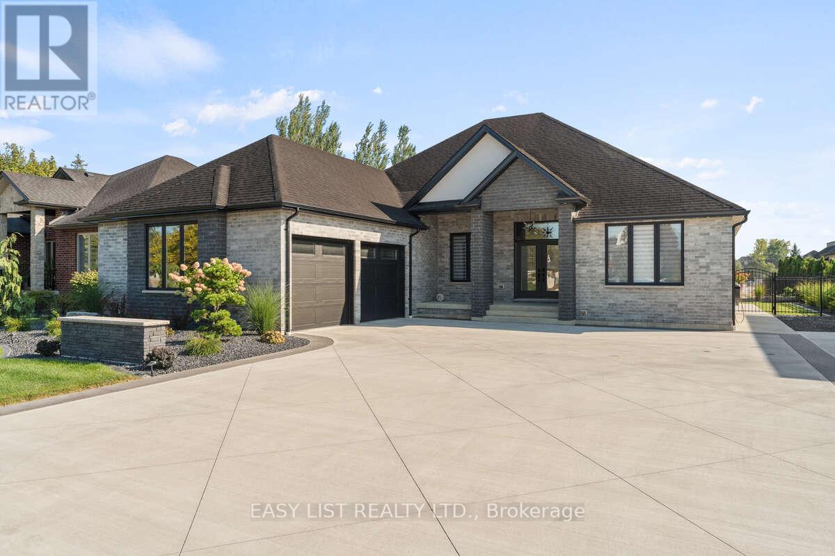 351 Old Tecumseh Road, Tecumseh, Ontario  N8N 3T2 - Photo 2 - X12718996