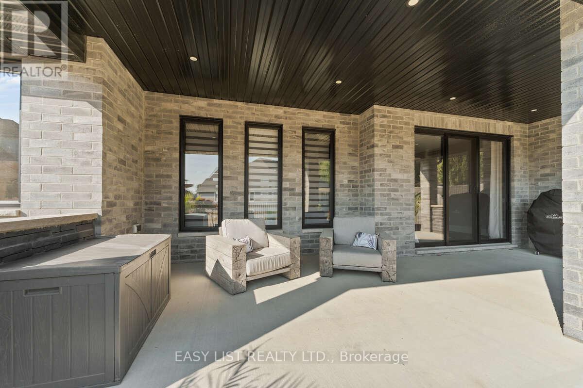 351 Old Tecumseh Road, Tecumseh, Ontario  N8N 3T2 - Photo 22 - X12718996