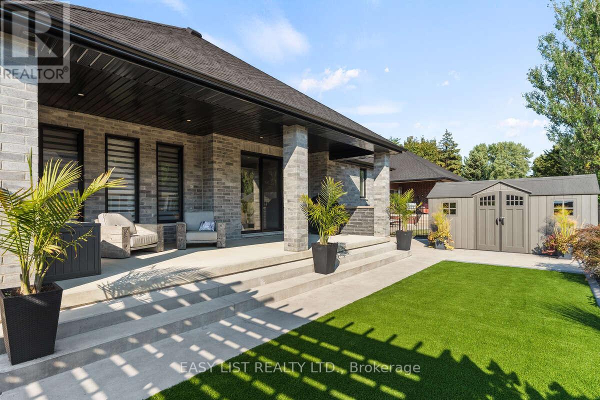 351 Old Tecumseh Road, Tecumseh, Ontario  N8N 3T2 - Photo 24 - X12718996