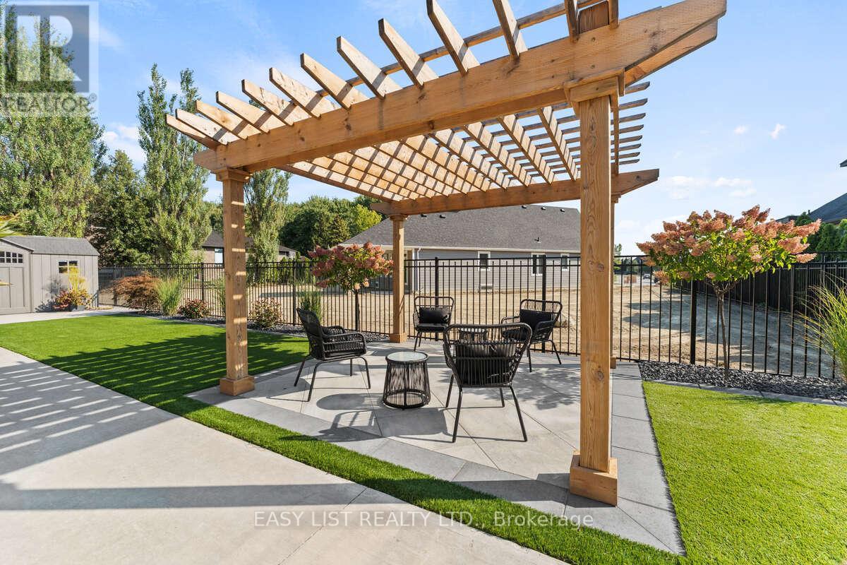 351 Old Tecumseh Road, Tecumseh, Ontario  N8N 3T2 - Photo 25 - X12718996