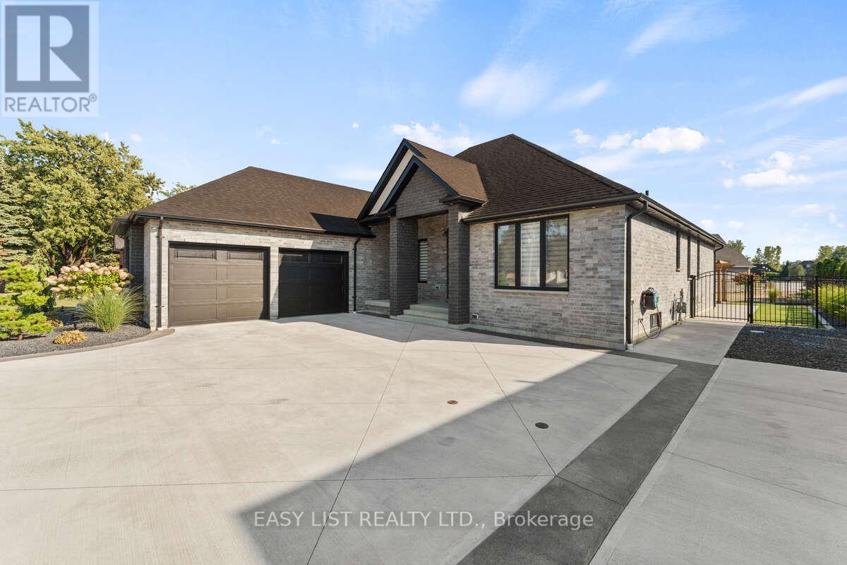 351 Old Tecumseh Road, Tecumseh, Ontario  N8N 3T2 - Photo 3 - X12718996