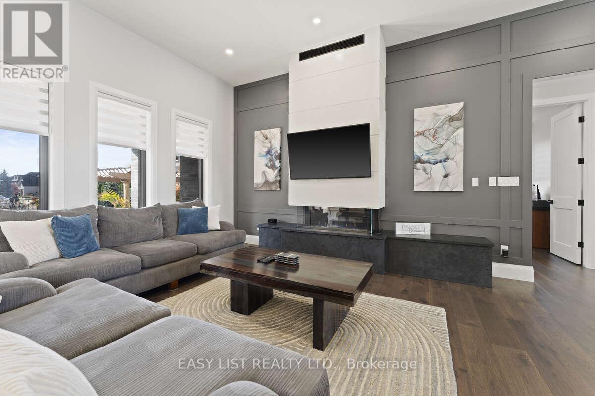 351 Old Tecumseh Road, Tecumseh, Ontario  N8N 3T2 - Photo 8 - X12718996