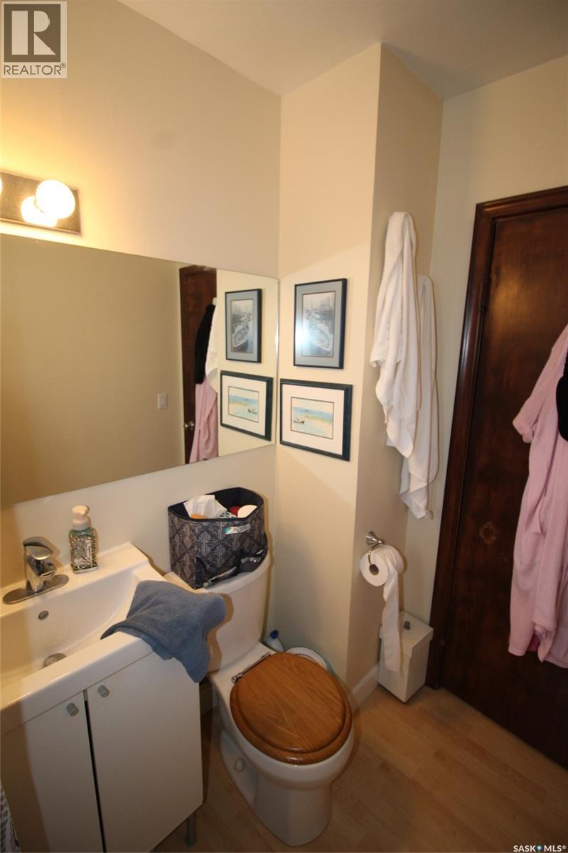 644 1st Street W, Shaunavon, Saskatchewan  S0N 2M0 - Photo 12 - SK027214