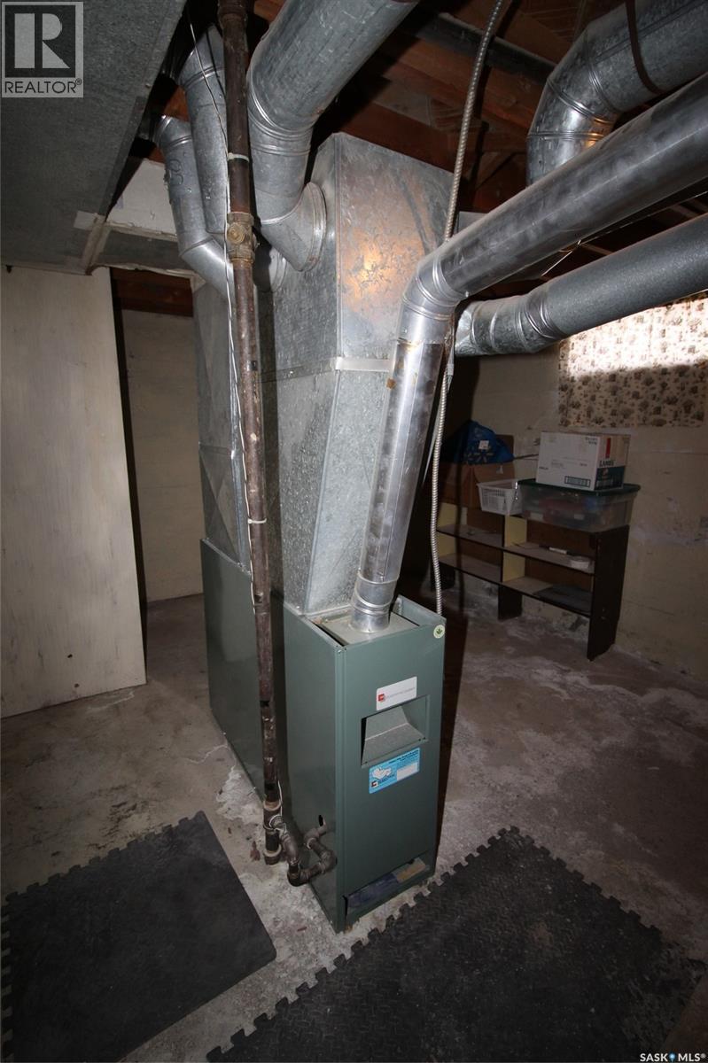 644 1st Street W, Shaunavon, Saskatchewan  S0N 2M0 - Photo 20 - SK027214