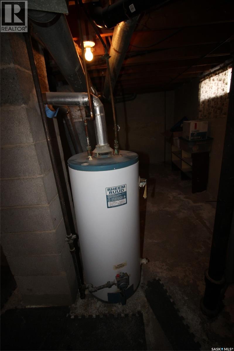 644 1st Street W, Shaunavon, Saskatchewan  S0N 2M0 - Photo 21 - SK027214