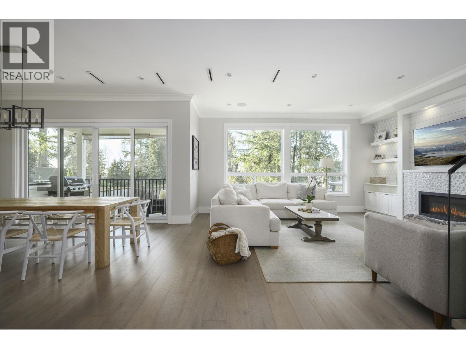 702 Robinson Street, Coquitlam, British Columbia  V3J 2W9 - Photo 6 - R3081841