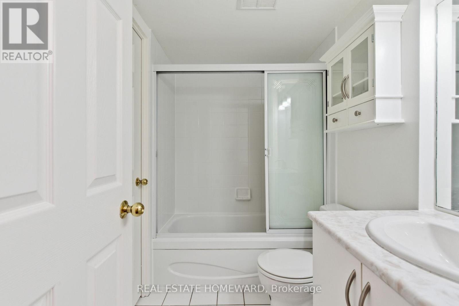 1002 - 4 Park Vista, Toronto, Ontario  M4B 3M8 - Photo 39 - E12675924