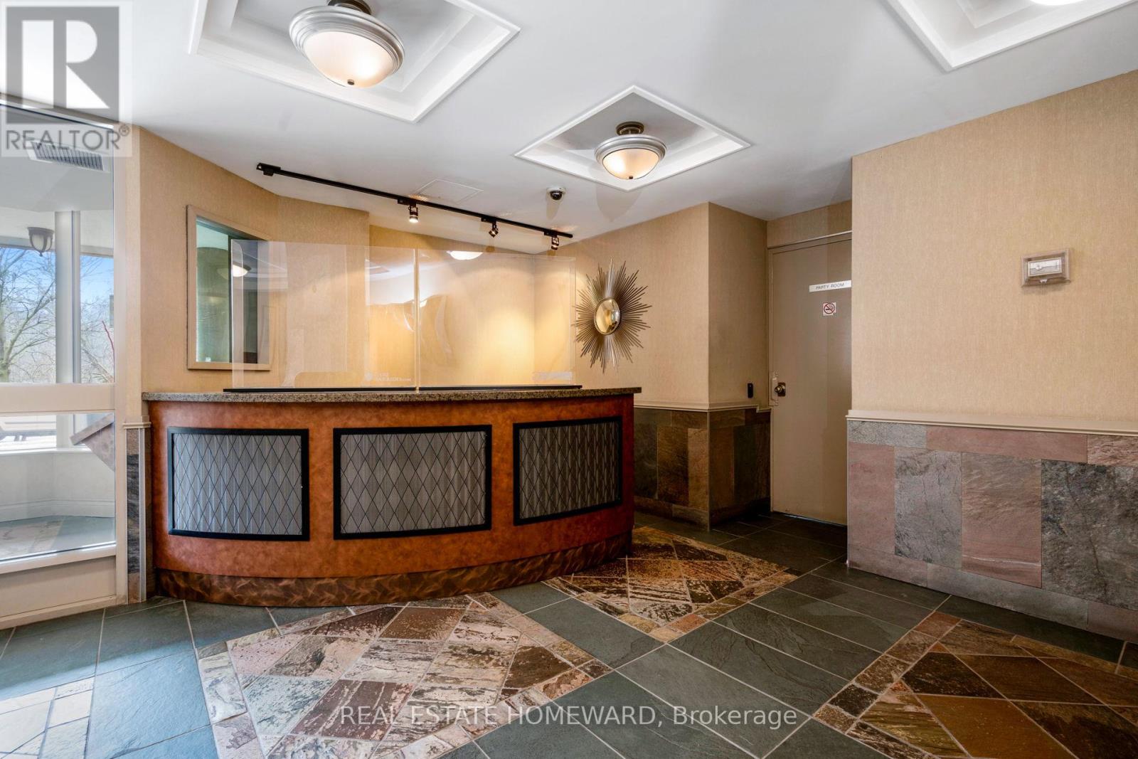 1002 - 4 Park Vista, Toronto, Ontario  M4B 3M8 - Photo 6 - E12675924