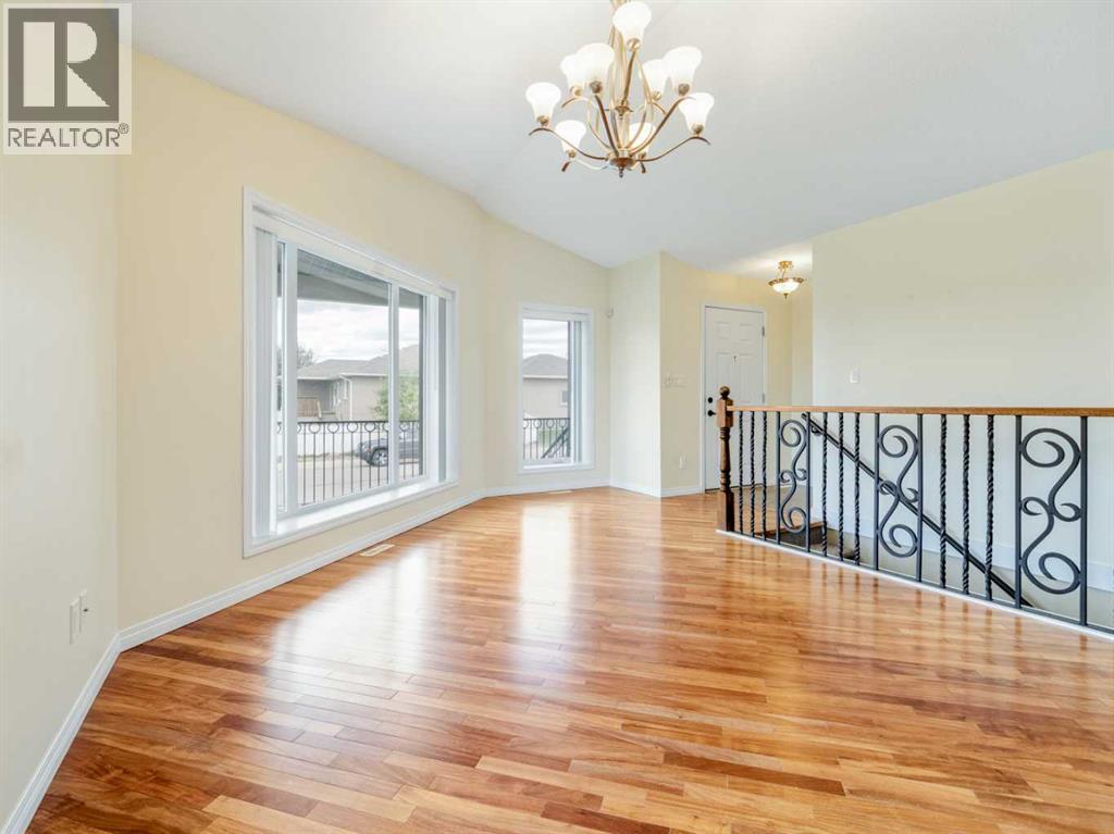 996 2 Avenue W, Cardston, Alberta  T0K 0K0 - Photo 6 - A2243990