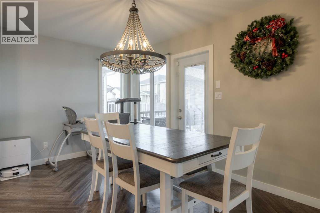 541 Aquitania Boulevard W, Lethbridge, Alberta  T1J 5G7 - Photo 14 - A2272884