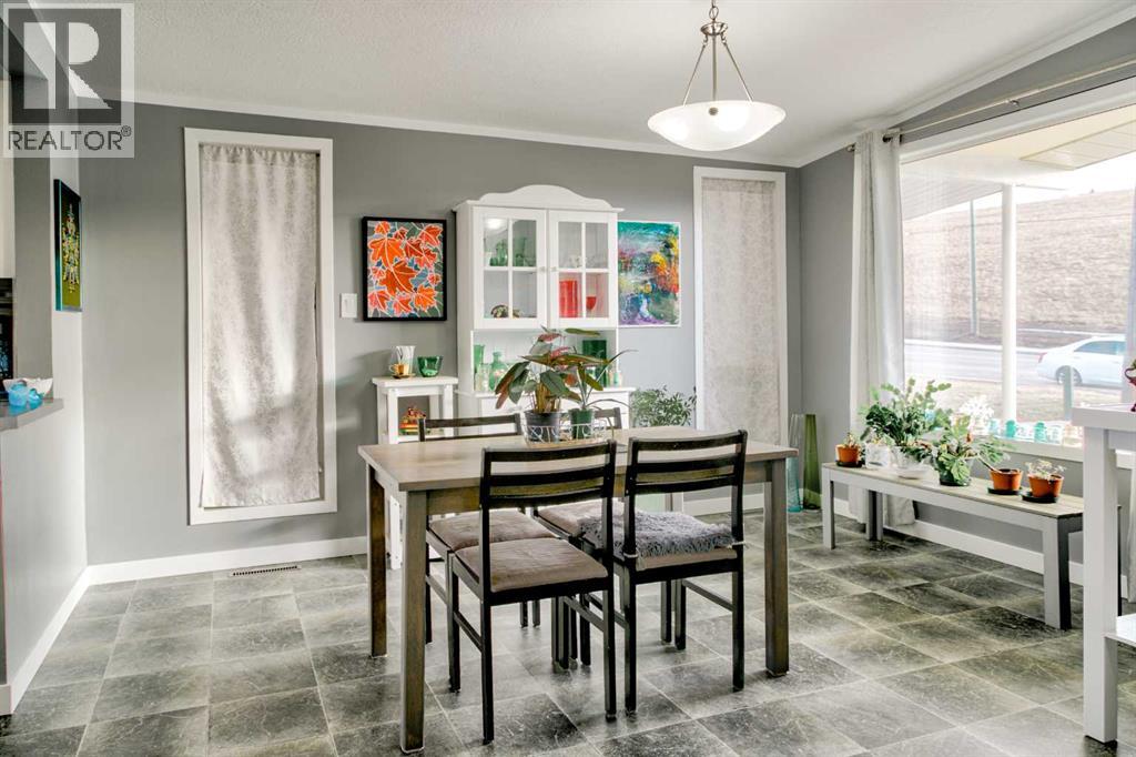 135 5 Avenue E, Cardston, Alberta  T0K 0K0 - Photo 6 - A2279743