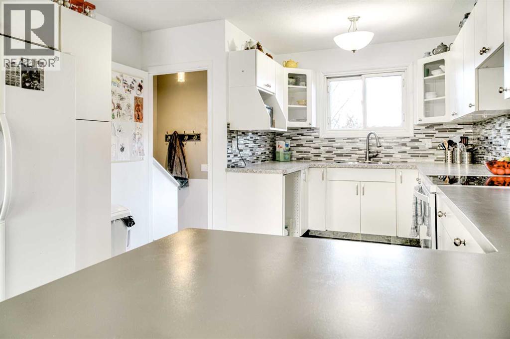 135 5 Avenue E, Cardston, Alberta  T0K 0K0 - Photo 11 - A2279743