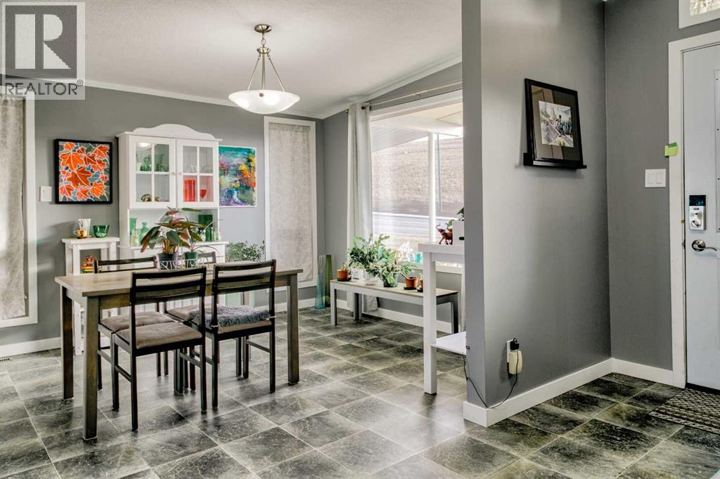 135 5 Avenue E, Cardston, Alberta  T0K 0K0 - Photo 7 - A2279743