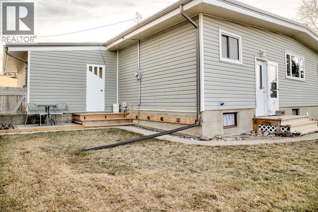 135 5 Avenue E, Cardston, Alberta  T0K 0K0 - Photo 40 - A2279743