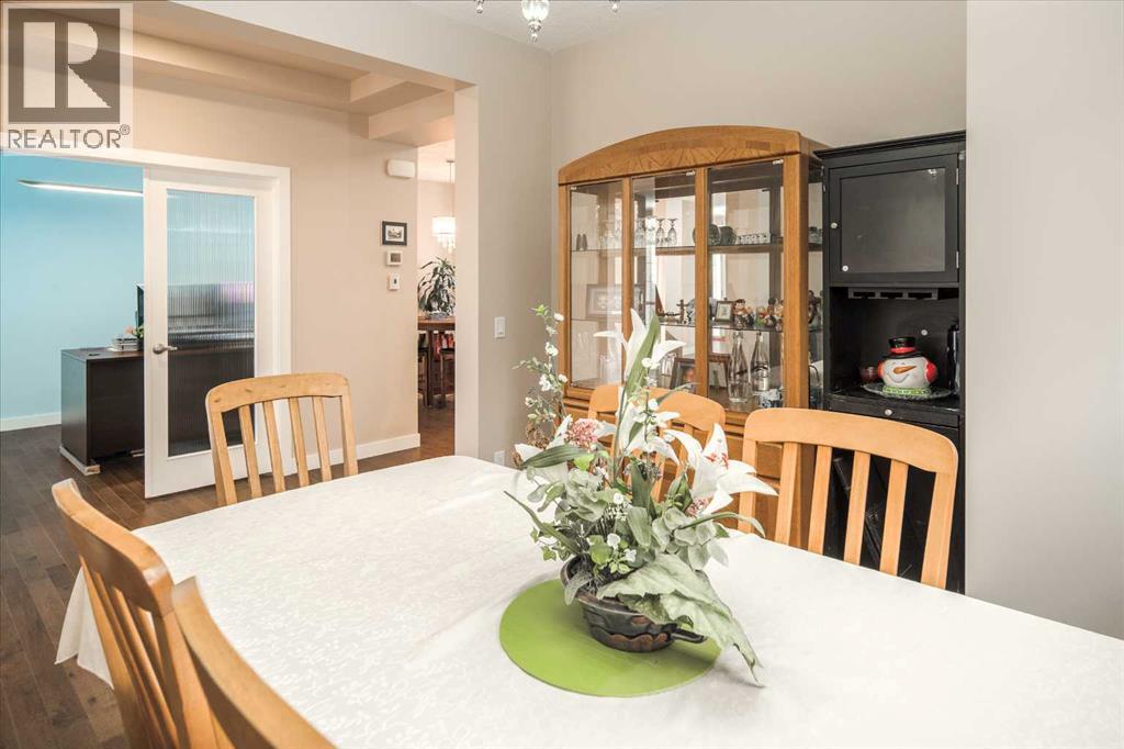 767 Shawnee Drive Sw, Calgary, Alberta  T2Y 1V6 - Photo 12 - A2279140