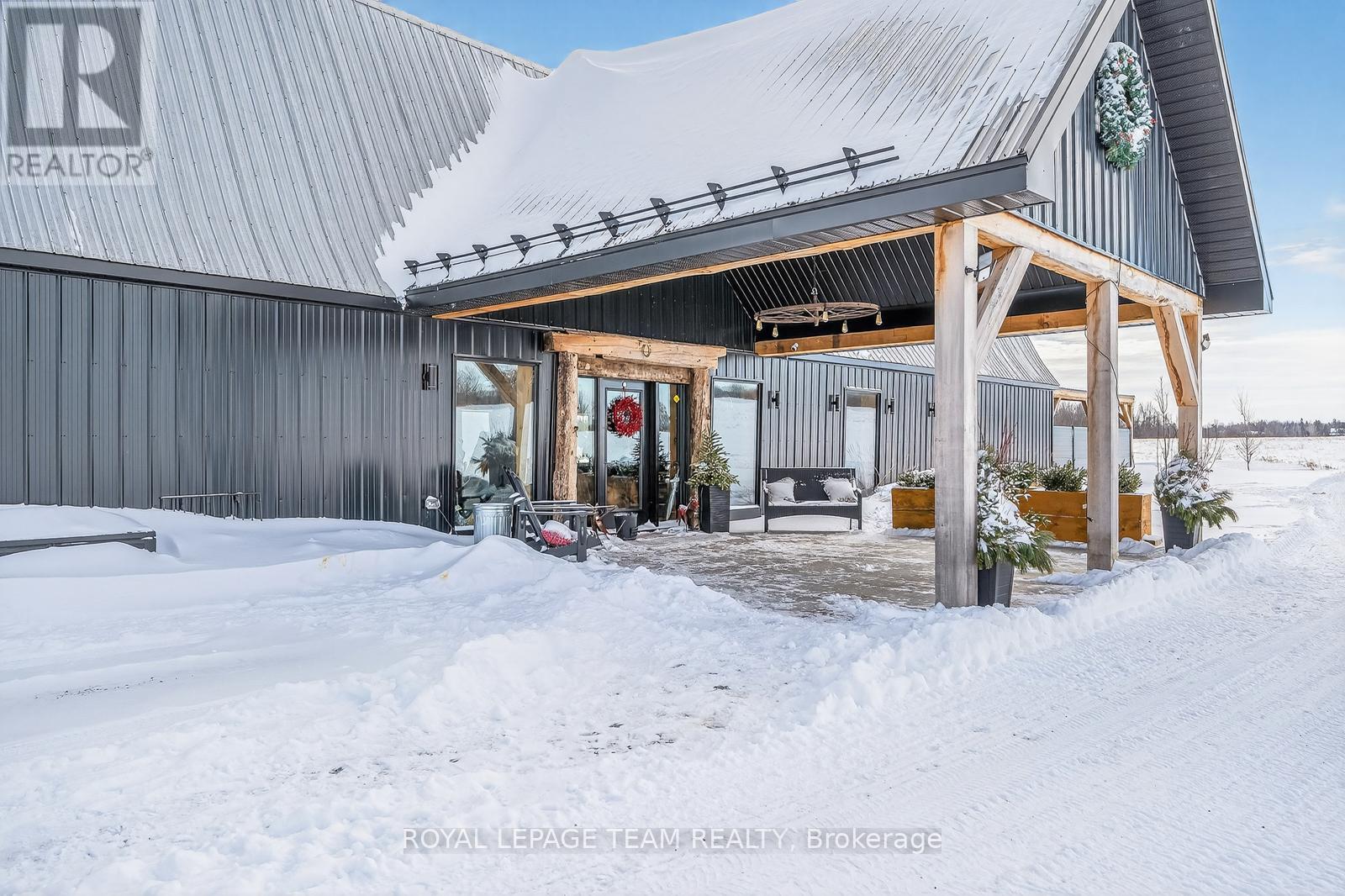 877 HUNTMAR DRIVE, Ottawa, Ontario