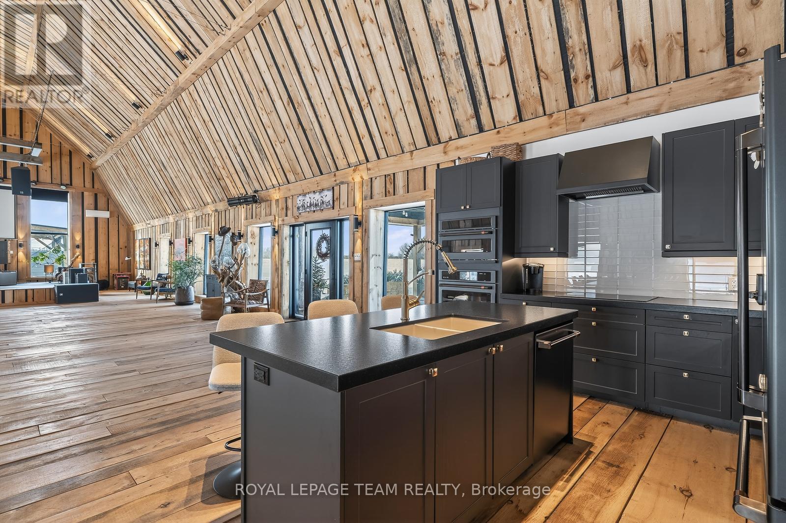 877 Huntmar Drive, Ottawa, Ontario  K0A 1L0 - Photo 10 - X12719132