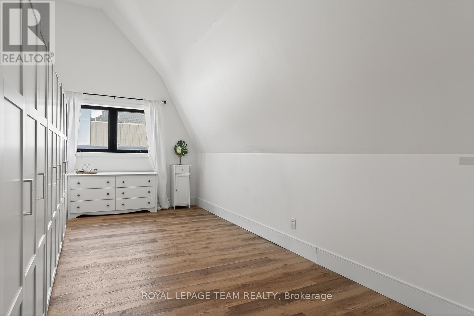 877 Huntmar Drive, Ottawa, Ontario  K0A 1L0 - Photo 36 - X12719132