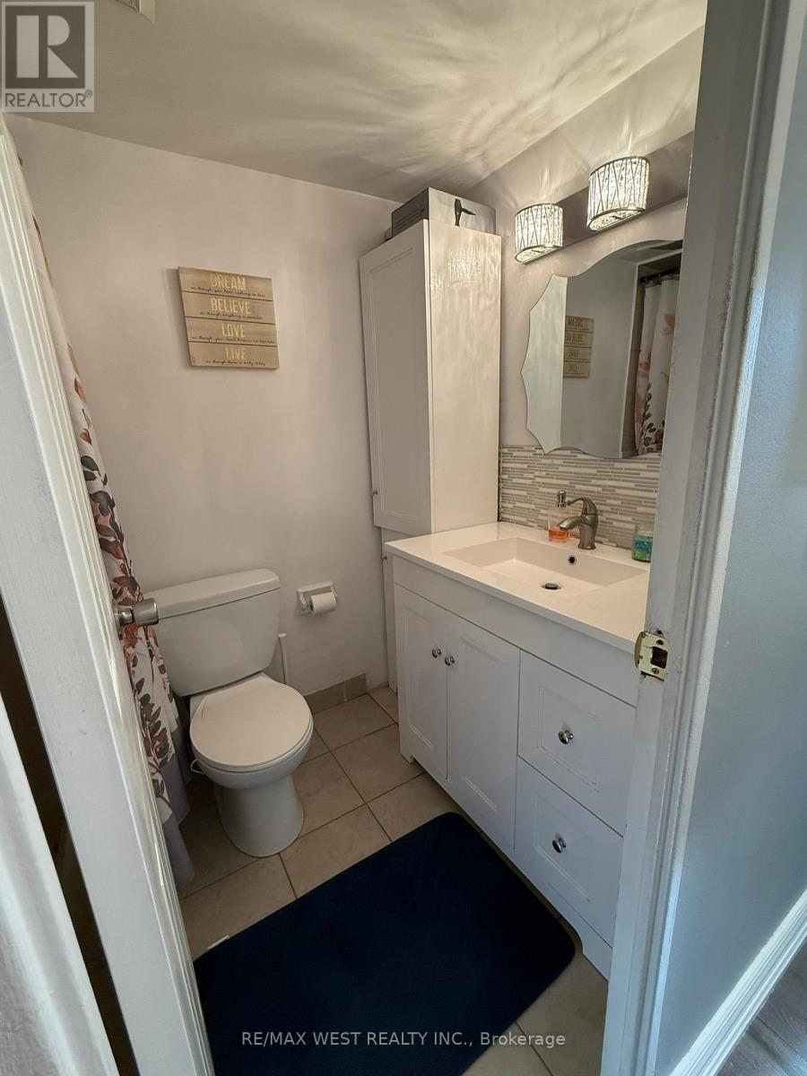 408 - 3120 Kirwin Avenue, Mississauga, Ontario  L5A 3R2 - Photo 7 - W12719032