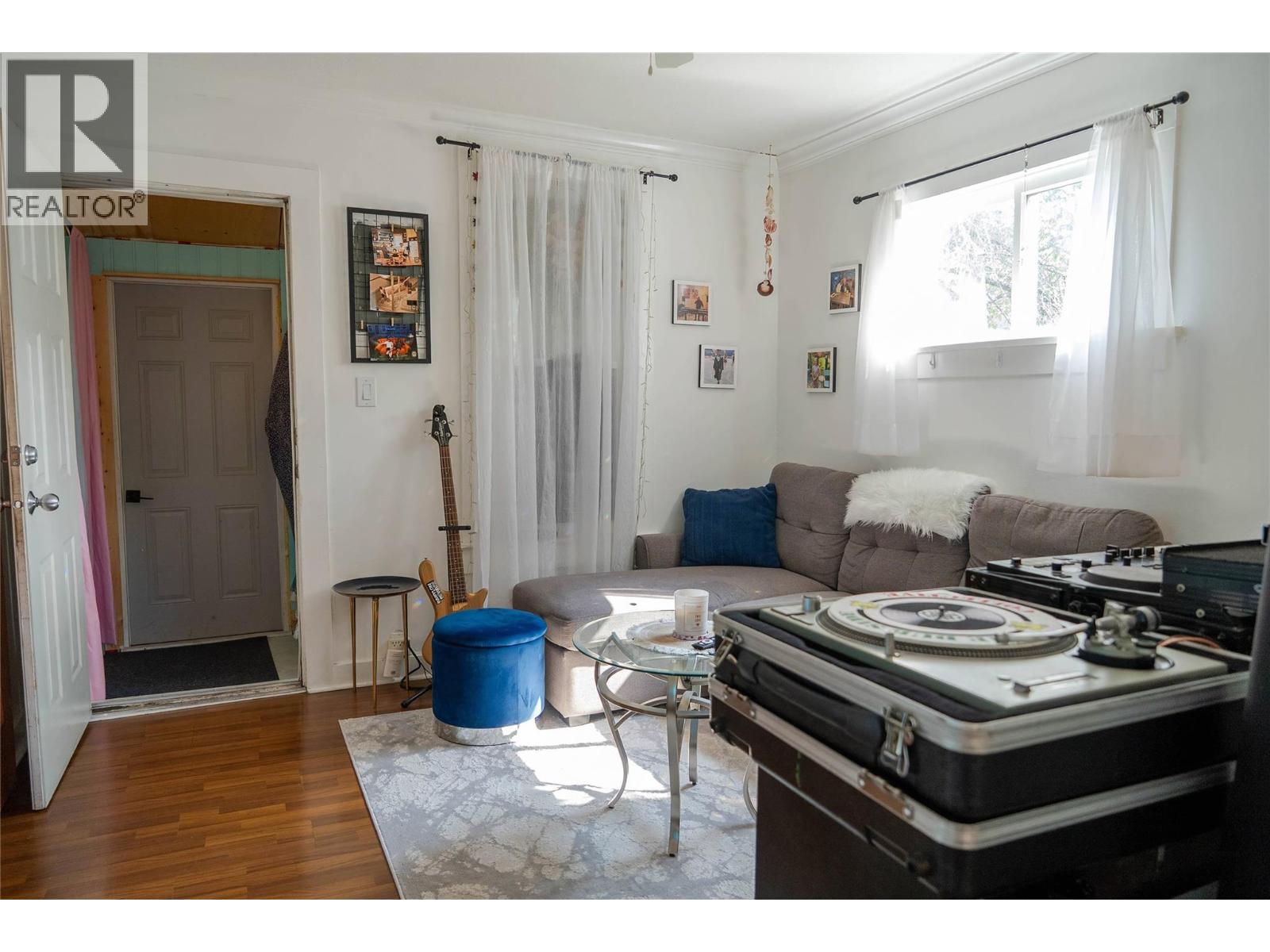 31 14th Avenue S, Cranbrook, British Columbia  V1C 2W8 - Photo 3 - 10373352