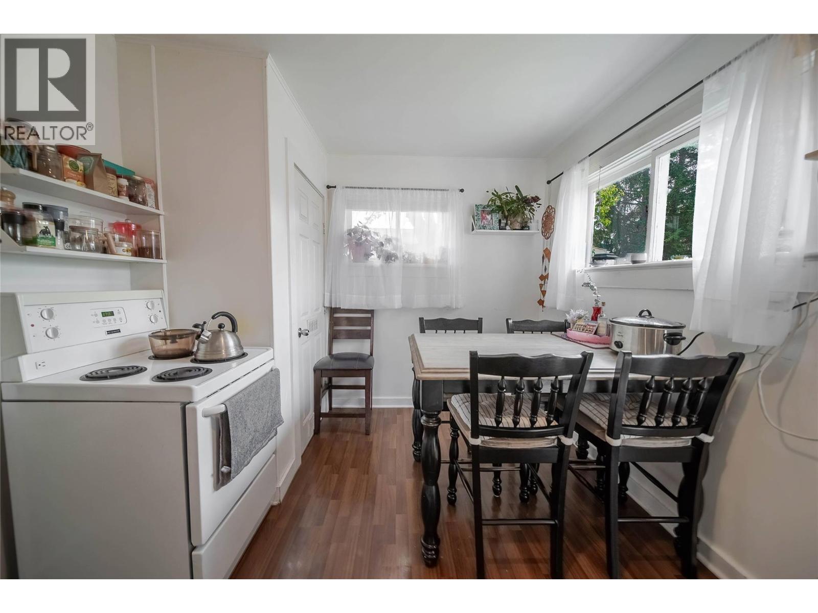 31 14th Avenue S, Cranbrook, British Columbia  V1C 2W8 - Photo 5 - 10373352