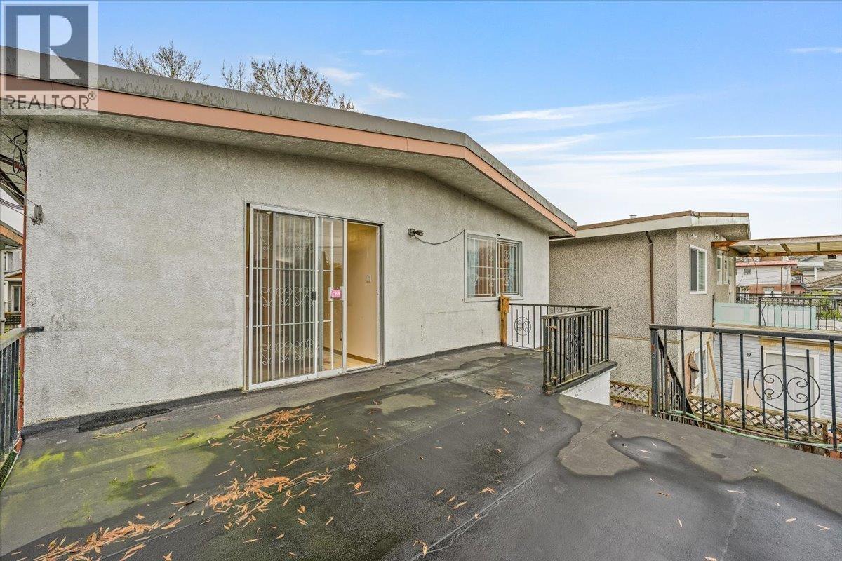 3279 Parker Street, Vancouver, British Columbia V5K 2V7 - Photo 33 - R3082067