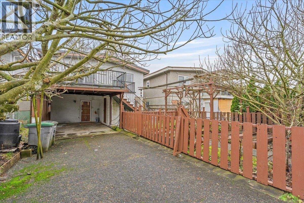 3279 Parker Street, Vancouver, British Columbia V5K 2V7 - Photo 37 - R3082067