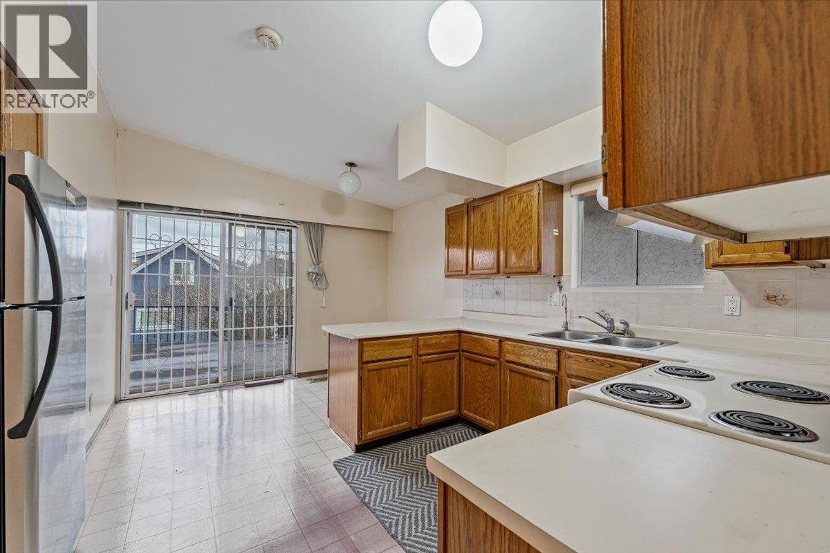 3279 Parker Street, Vancouver, British Columbia V5K 2V7 - Photo 9 - R3082067