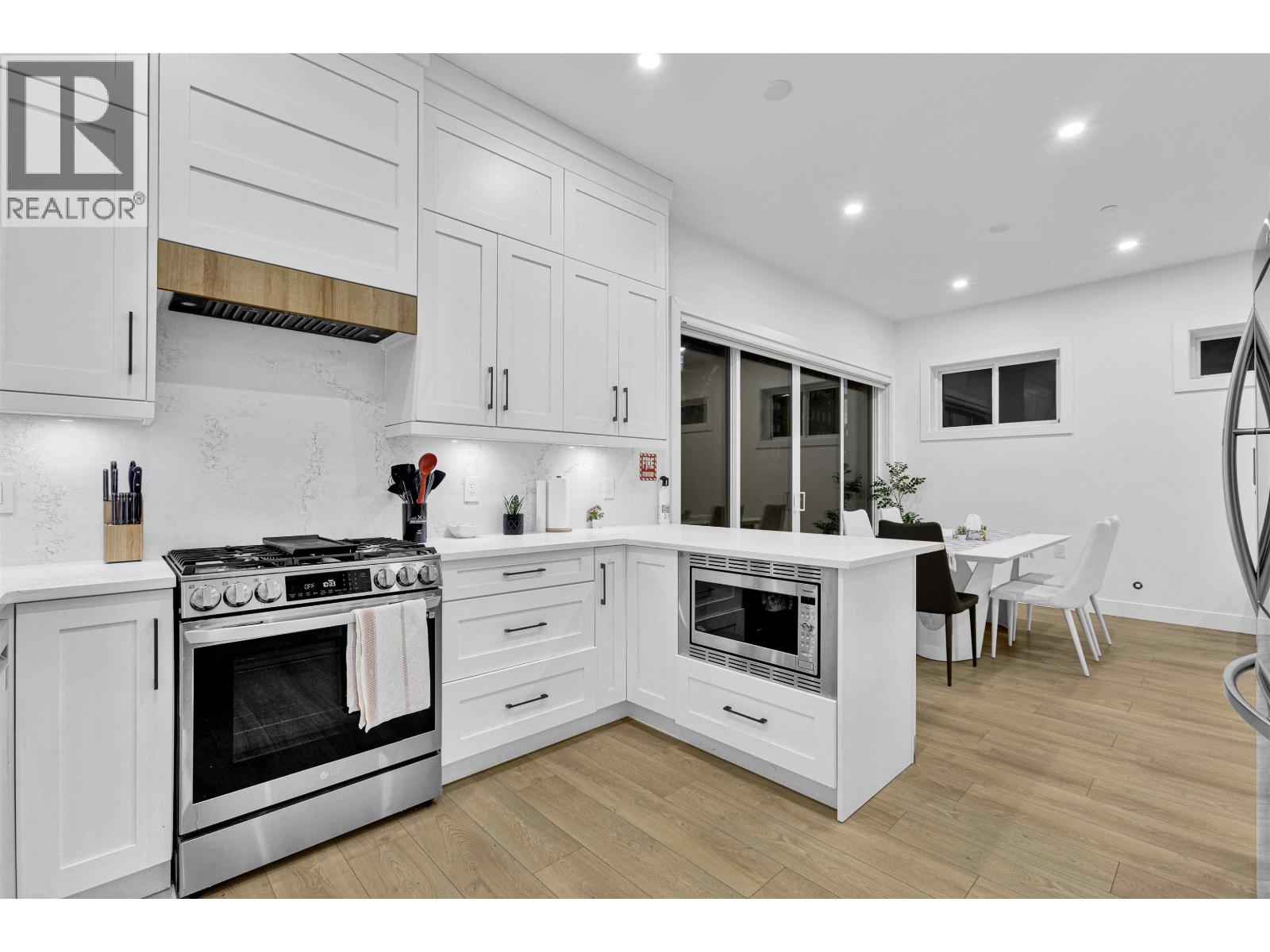 2666 E 8th Avenue, Vancouver, British Columbia  V5M 1W5 - Photo 14 - R3081828