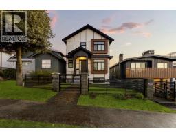 2666 E 8TH AVENUE, Vancouver, British Columbia