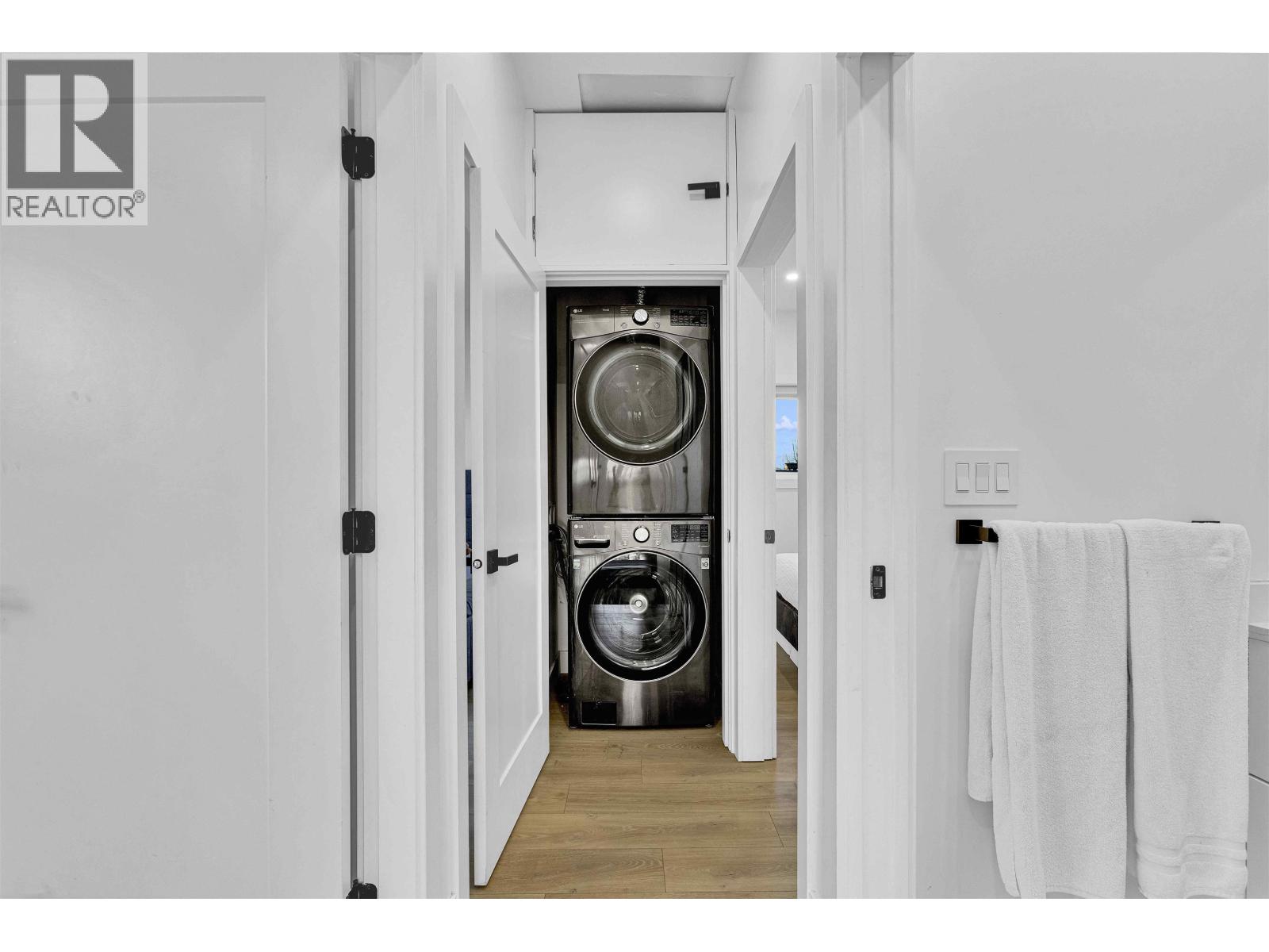 2666 E 8th Avenue, Vancouver, British Columbia  V5M 1W5 - Photo 26 - R3081828