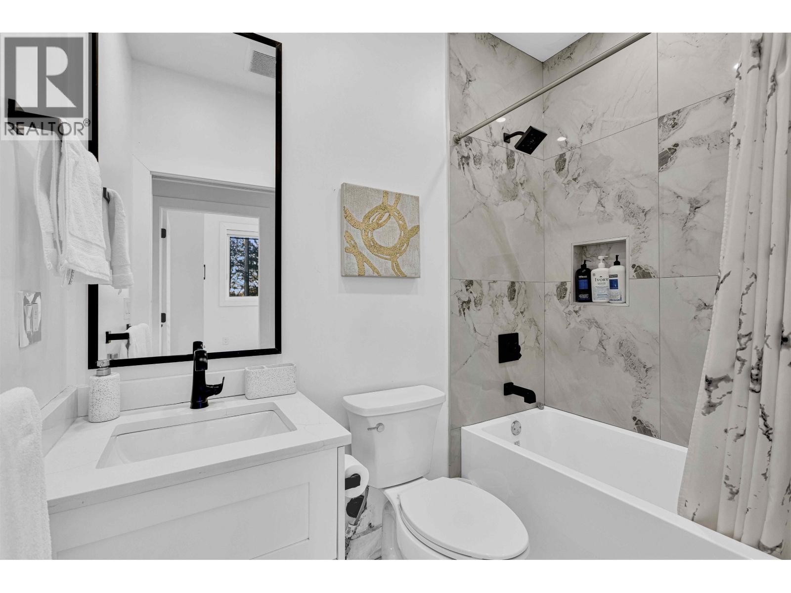 2666 E 8th Avenue, Vancouver, British Columbia  V5M 1W5 - Photo 25 - R3081828