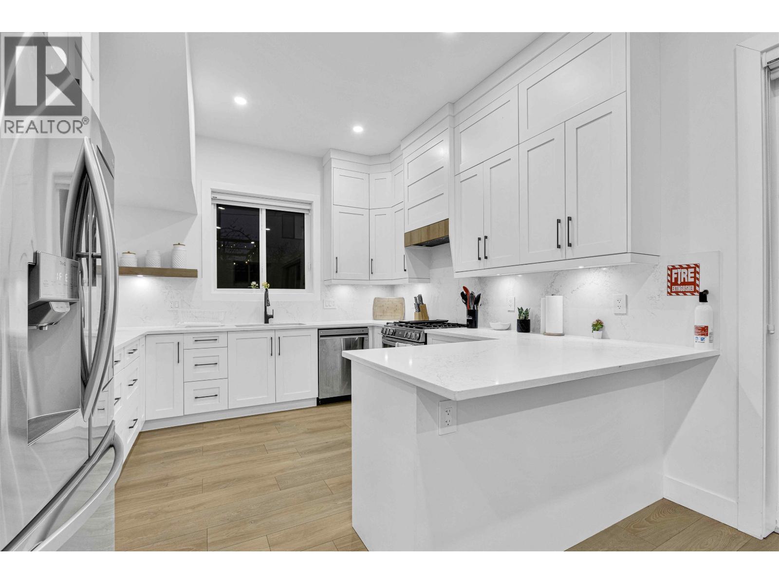 2666 E 8th Avenue, Vancouver, British Columbia  V5M 1W5 - Photo 12 - R3081828