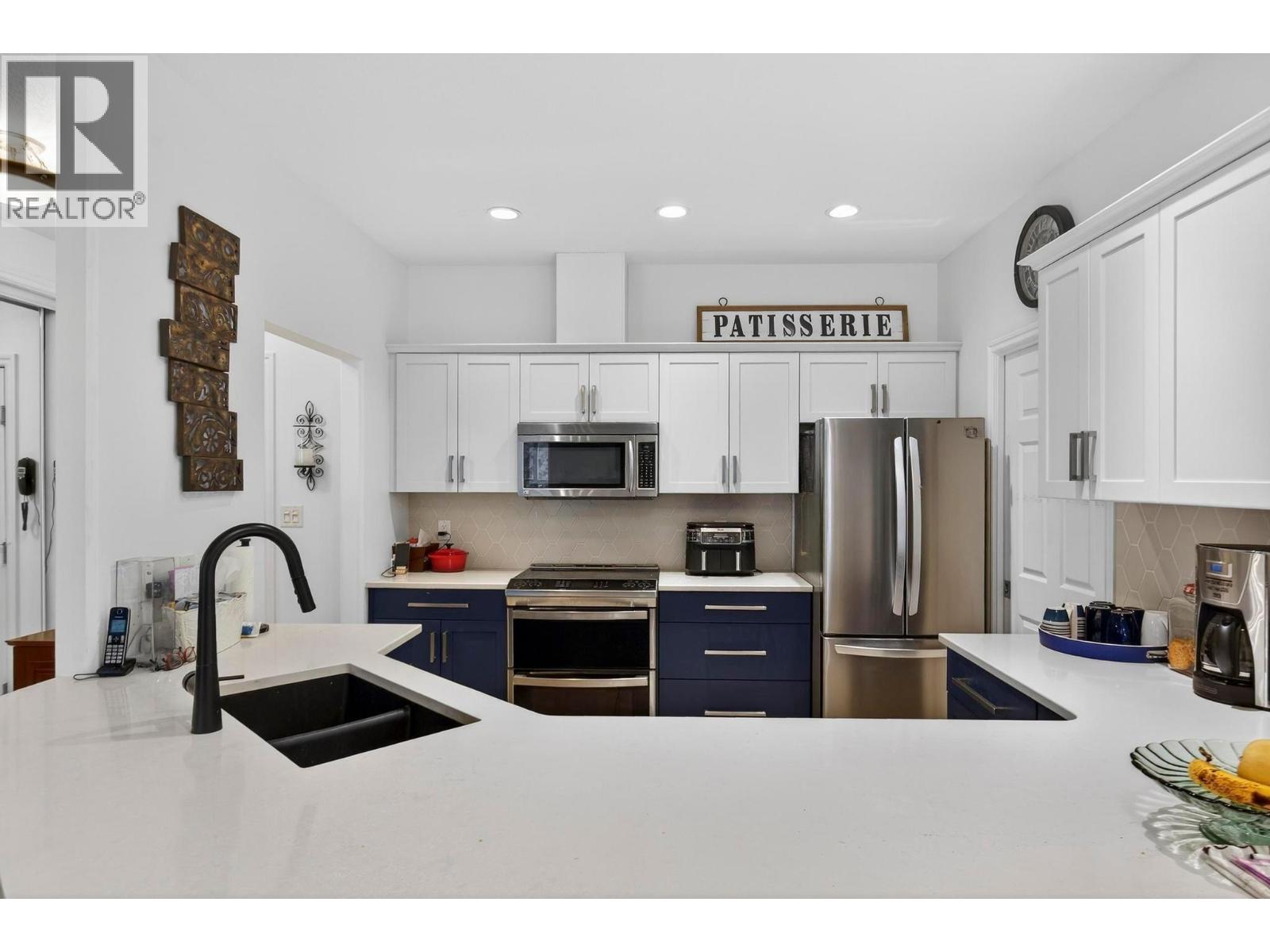 1961 Durnin Road Unit# 211, Kelowna, British Columbia  V1X 7Z6 - Photo 3 - 10373560