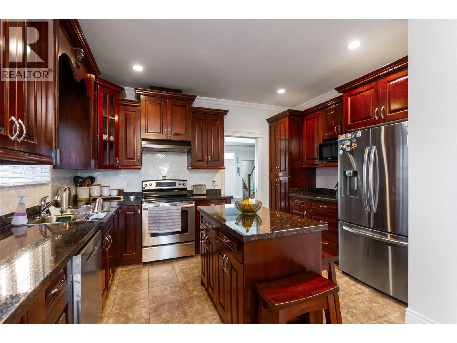 7751 Rosewood Street, Burnaby, British Columbia  V5E 2H2 - Photo 10 - R3082008