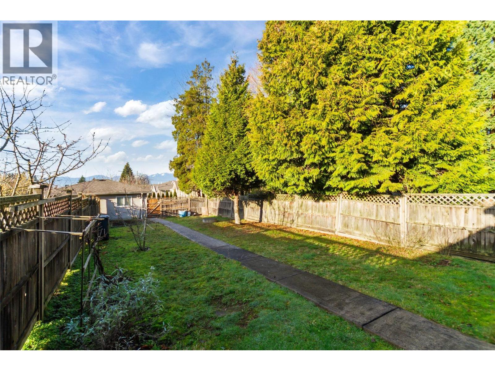 7751 Rosewood Street, Burnaby, British Columbia  V5E 2H2 - Photo 12 - R3082008